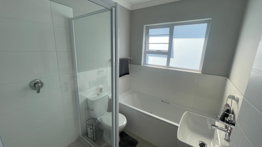 3 Bedroom Property for Sale in Nahoon Valley Park Eastern Cape